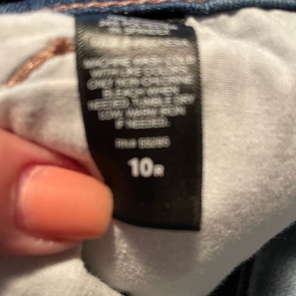 Express Jeans Distressed / Ripped Size 10 - Picture 4 of 4